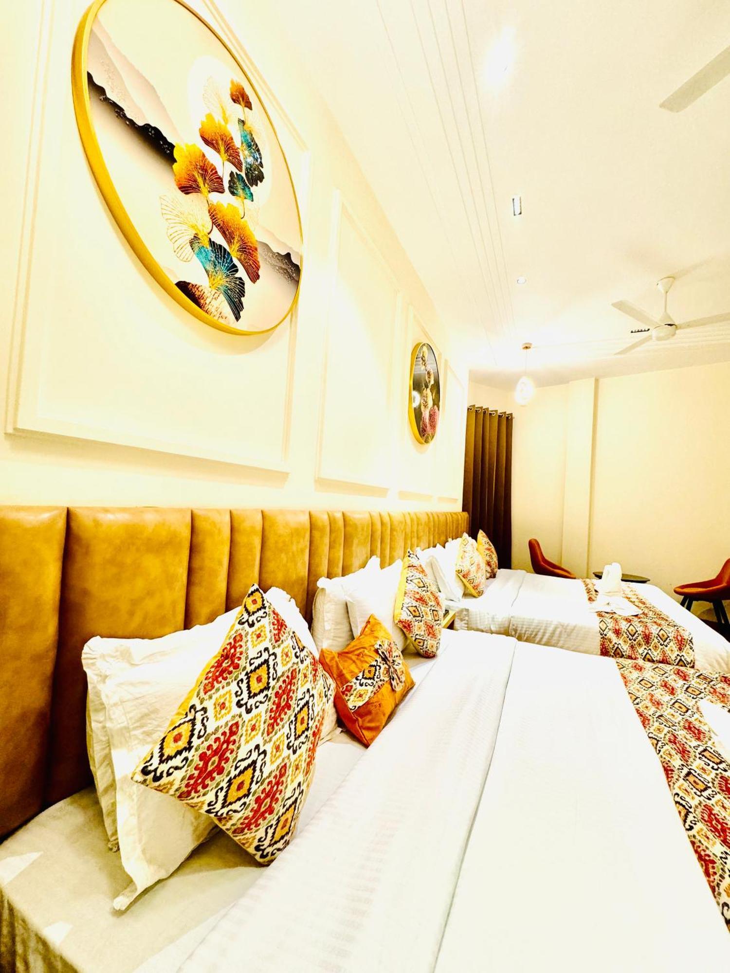 Hotel Heaven View - 50M From Golden Temple Amritsar Bagian luar foto
